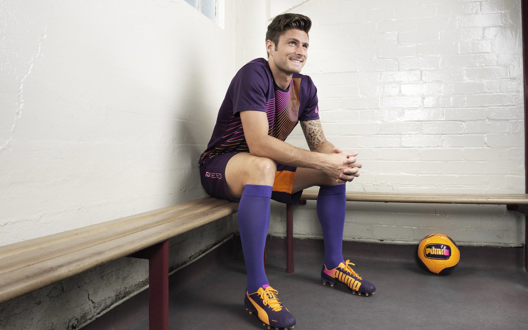 九游登录入口-_业余足球联赛火热开赛，草根精神再现_，业余足球联赛比赛章程