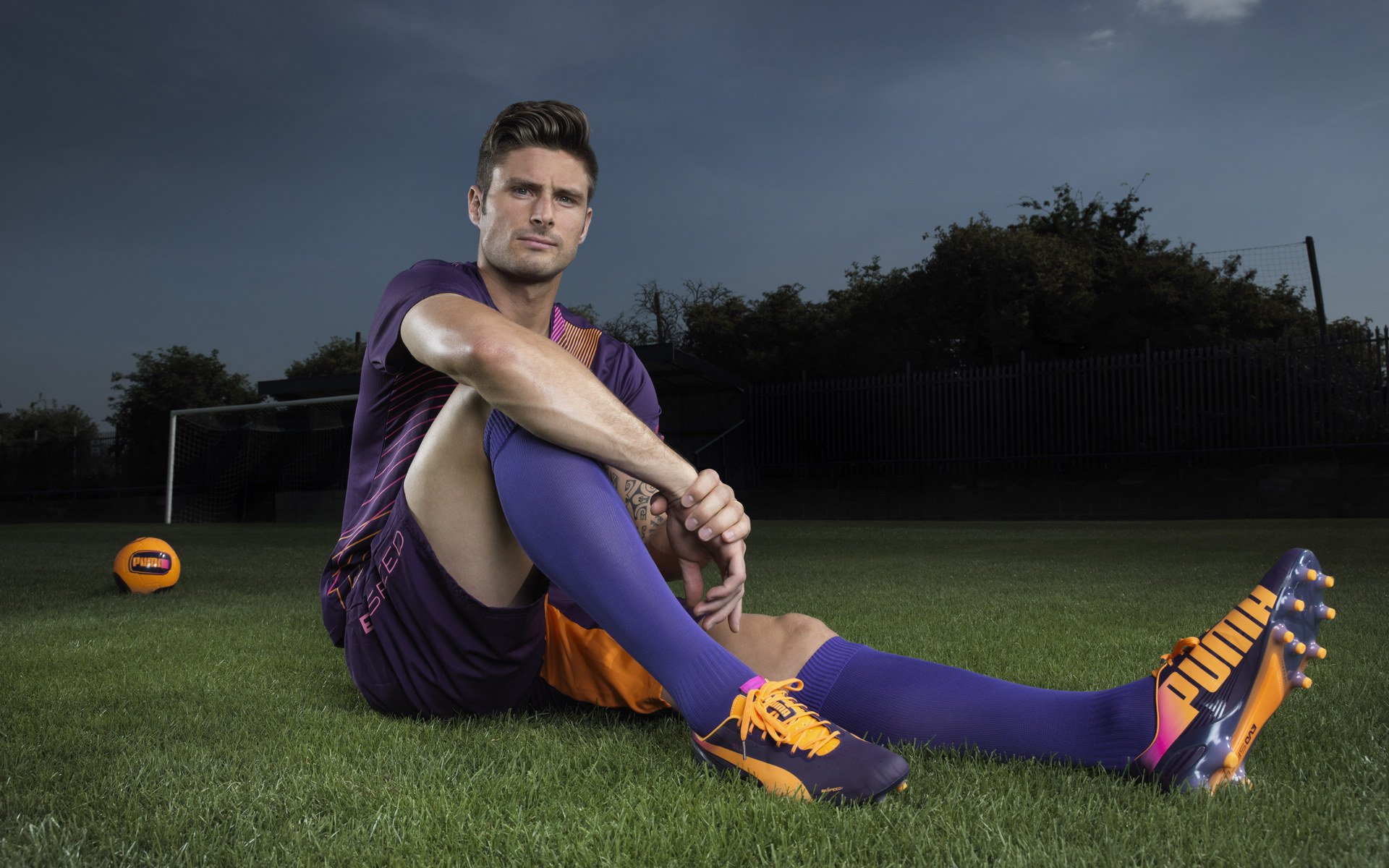 九游网页版官网-达米恩·麦肯齐：从年轻潜力股到全黑队核心球员，成长过程令人惊艳